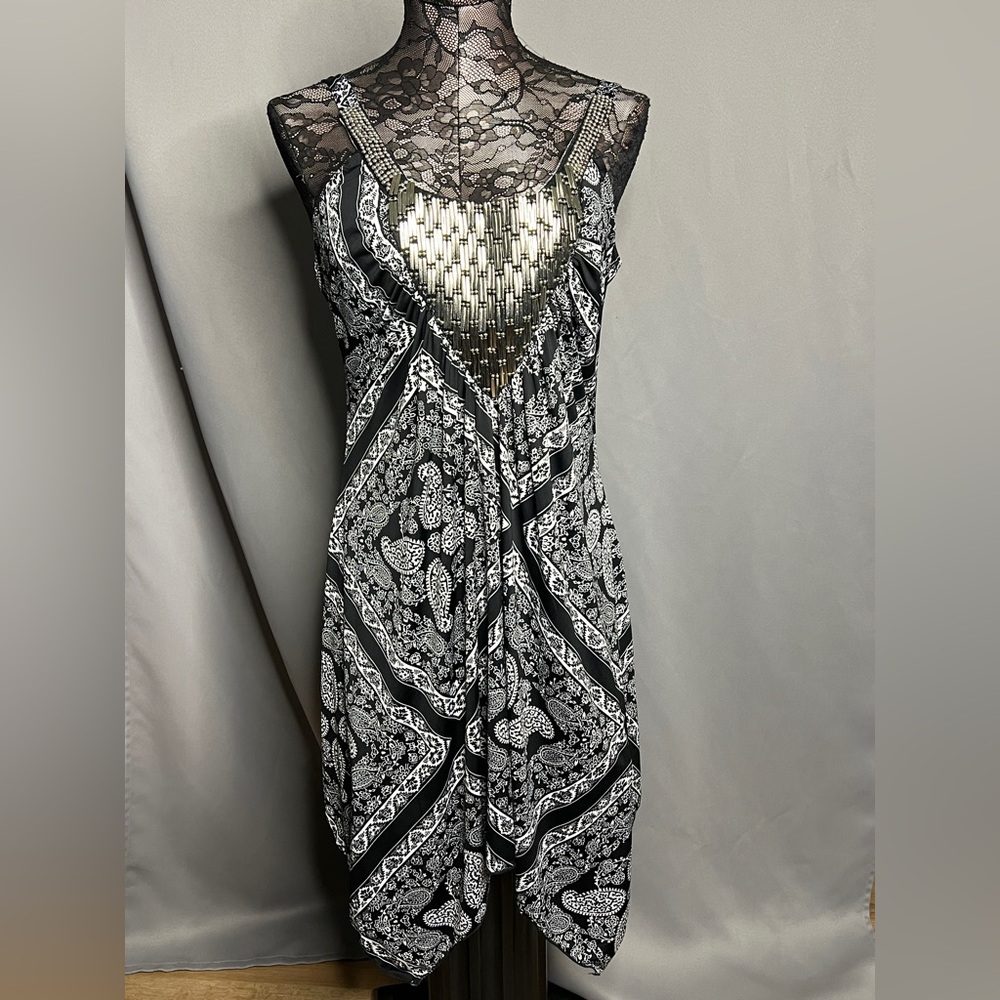 Venus Black And White Patterned Backless Dress - image 1